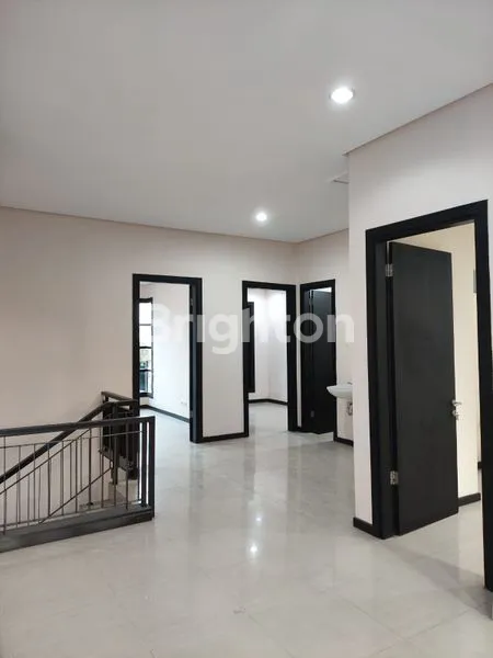 image RUMAH MINIMALIS DI KERTAJAYA INDAH REGENCY SURABAYA (6)