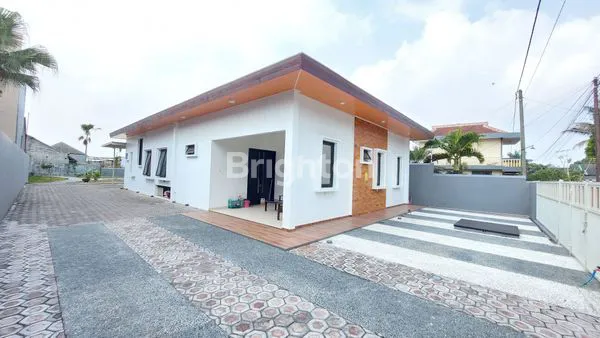 image DIJUAL RUMAH LUAS SEMI VILLA DI TENGAH KOTA BATU  (1)