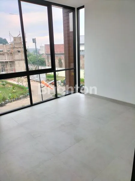 image RUMAH BARU GRESS DESAIN MODERN DI TENGAH KOTA BANDUNG, HARGA DI BAWAH 2M (2)