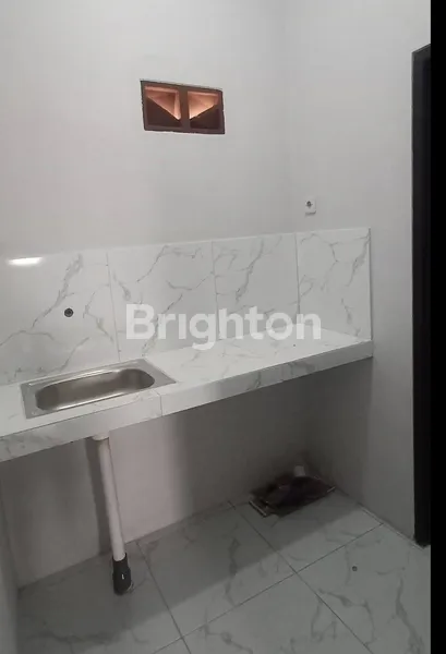 image RUMAH KOST 2 LANTAI DENGAN 23 KAMAR, LENGKAP DENGAN DAPUR & RUANG MAKAN/KELUARGA (6)