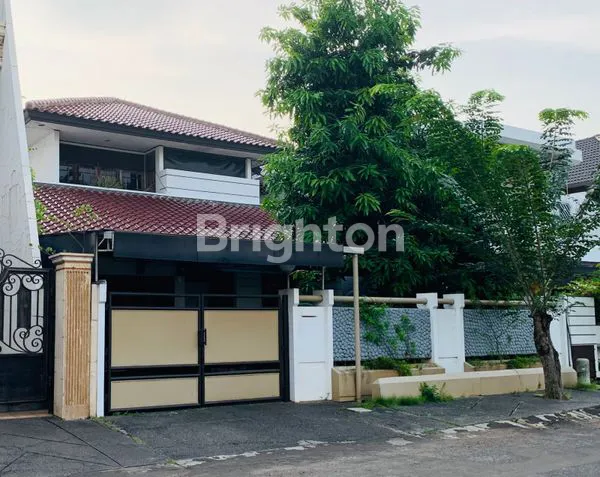 image RUMAH 2 LT DIKAWAN ELIT INTERCON JAKARTA BARAT (1)