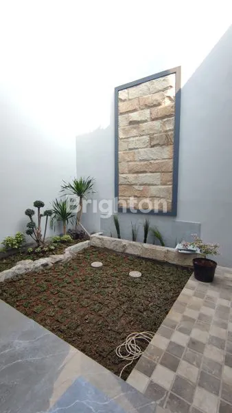 image RUMAH BARU GRESS SIAP HUNI MEDOKAN ASRI BARAT (5)