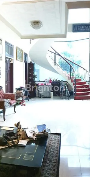 image RUMAH SEWA RUNGKUT ASRI (2)