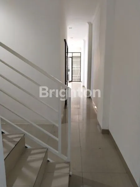 image RUKO 4,5 LANTAI BEBAS BANJIR LOKASI STRATEGIS PINGGIR JALAN RAYA TANJUNG DUREN (15)