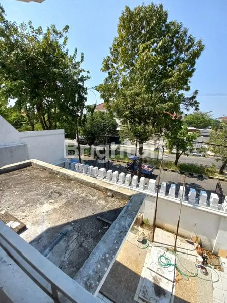 image BU RUMAH 3LANTAI MEWAH RAINESANCE CLASSIC WISMA MUKTI KLAMPIS (3)