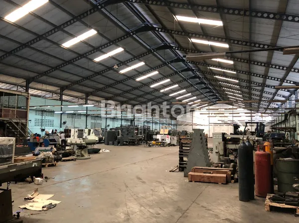 image SUPER LUAS DAN MURAH PERGUDANGAN RAYA MARGOMULYO DEKAT JALAN RAYA BESAR RAMAI AREA KOMERSIL STRATEGIS COCOK UNTUK BERBAGAI USAHA APAPUN, SURABAYA (1)