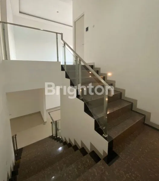 image BARU 2 LANTAI DI CITRALAND INTERNATIONAL VILLAGE (2)