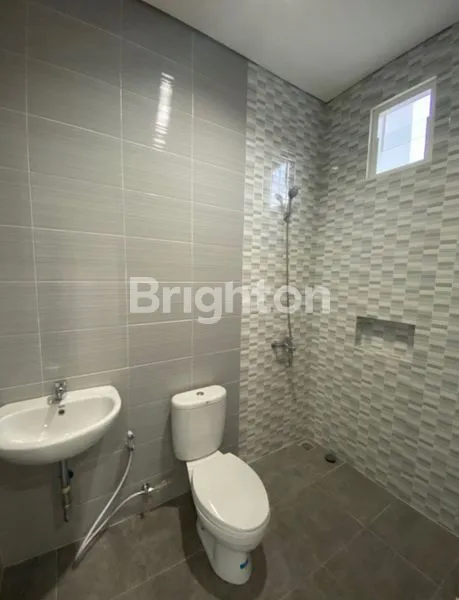 image BARU 2 LANTAI DI CITRALAND INTERNATIONAL VILLAGE (5)