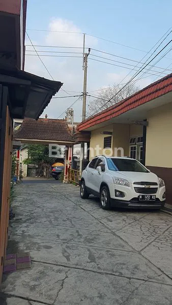 image RUMAH LT 1 DI NOL JALAN PROPINSI . CUKUP JALAN KAKI KE ALUN ALUN KOTA BATU (4)