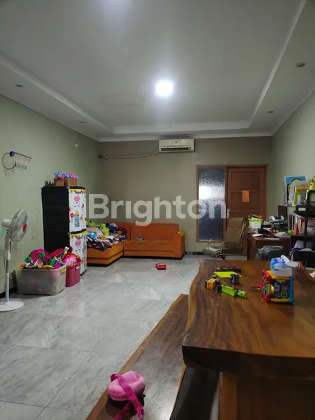 image RUKO 3 LANTAI LOKASI PUSAT KOTA COCOK UNTUK KANTOR (2)