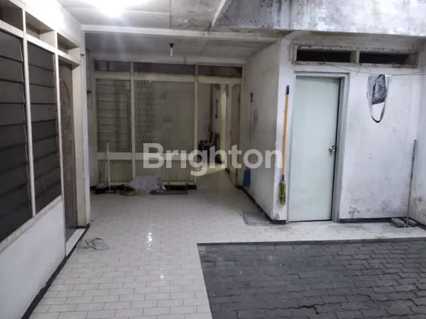 image RUMAH HITUNG TANAH KUTISARI INDAH BARAT (4)