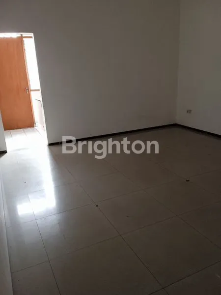 image RUMAH CANTIK 2 LANTAI DI MEKARWANGI BANDUNG (5)