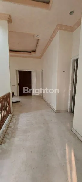 image RUMAH VILLA PERMATA GADING, KELAPA GADING, JAKARTA UTARA, MEWAH 2LT, SIAP HUNI (2)