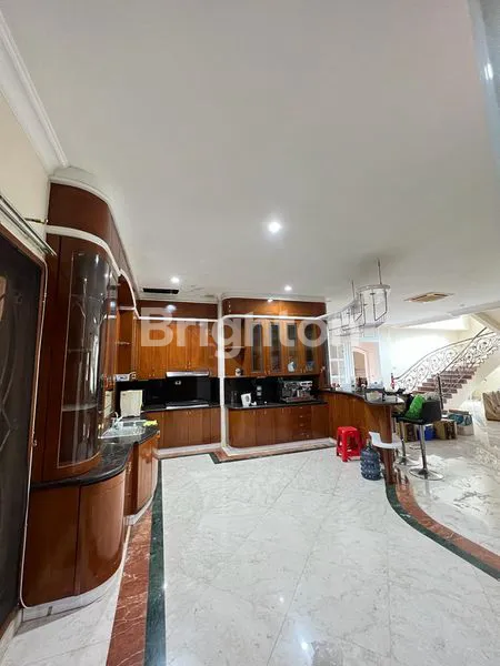 image RUMAH SEWA MEWAH MAKASSAR (2)