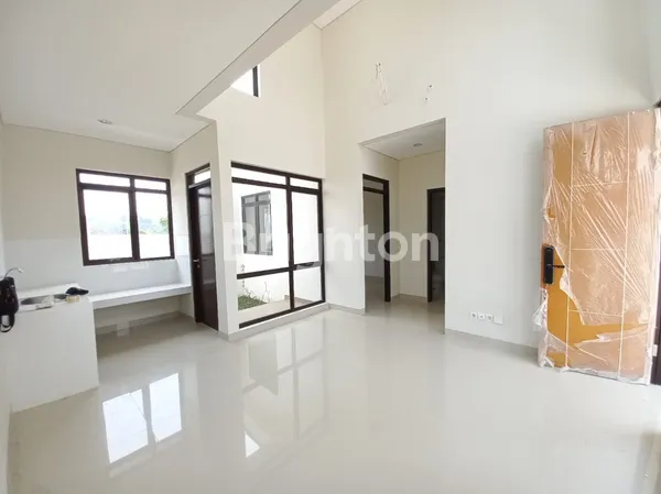 image RUMAH MENARIK DI CITRA SENTUL RAYA (BONUS TAMAN SAMPING) (5)