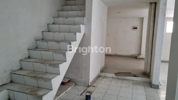 image RUKO TANJUNG DUREN BARAT BANGUNAN 3 LANTAI FULL  LANGSUNG DAPAT INCOME SEWA (3)