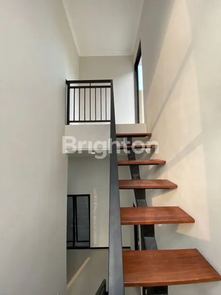 image DIJUAL VILLA CANTIK VIEW BAGUS DENGAN ROOFTOP (8)