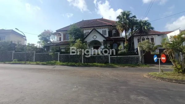 image RUMAH 2 LANTAI 1.003 M2 DI JL PUNCAK TIDAR MALANG (1)