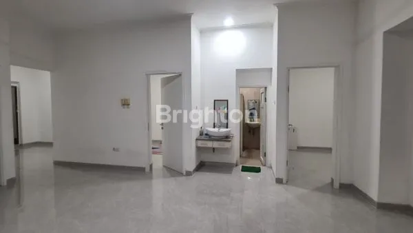 image RUMAH CANTIK BARU RENOV LOKASI STRATEGIS DEKAT PINTU TOL,JATIWARNA,PURI GADING,JATI ASIH (6)