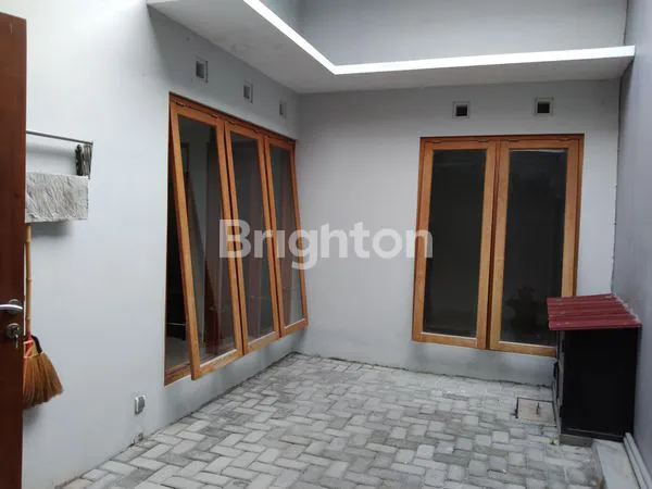 image PERUMAHAN VILLA TAMAN ANGGREK, JONGKESELANGKAH KOPI NJONGKE. DIKELILINGI PERUMAHAN: UBU VILLA DALEM JONGKE, THE PARADISE.SLEMAN CITY HALL SCH, TEKIYO, FILOSOFI KOPI, HYATT REGENCY. (2)