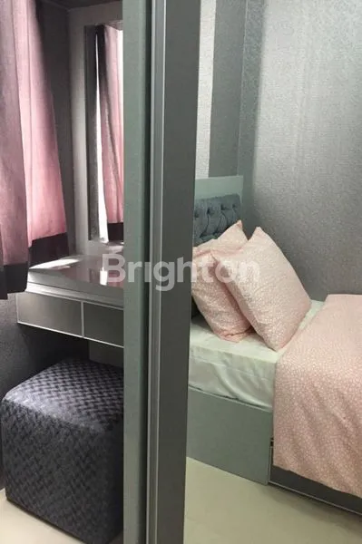 image UNIT YG CANTIK DAN FULL FURNISHED 3BR DI ATAS MALL  (6)