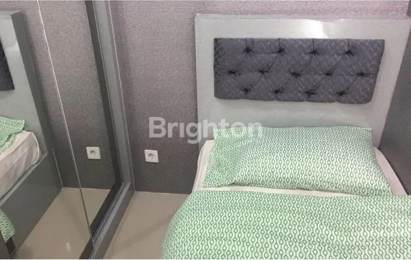 image UNIT YG CANTIK DAN FULL FURNISHED 3BR DI ATAS MALL  (8)