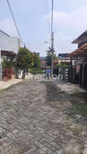 image RUMAH CANTIK DI JATI BENING ESTATE (3)