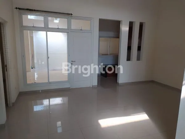 image RUMAH SIAP DIHUNI, PERUMAHAN GRAHA PADMA  SEMARANG BARAT (3)