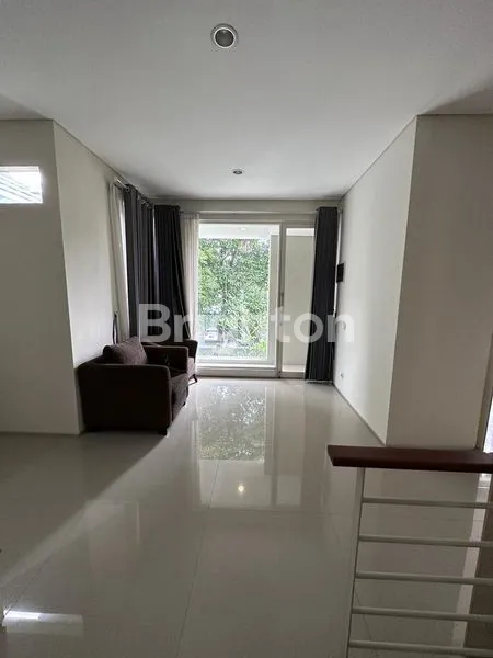 image DISEWAKAN!RUMAH DI GREENHILL CITRALAND (2)