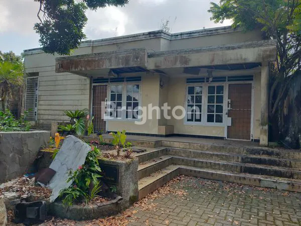 image RUMAH DEKAT PUSAT KERAMAIAN DI BANDUNGAN SEMARANG (7)