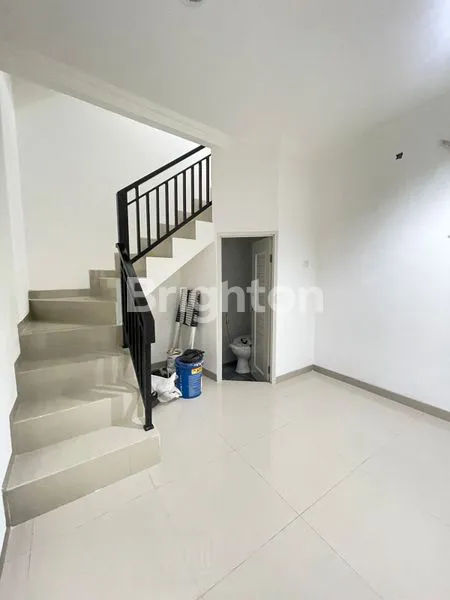 image RUMAH BARU TANJUNG DUREN 3 LANTAI MURAH DAN SIAP HUNI (1)