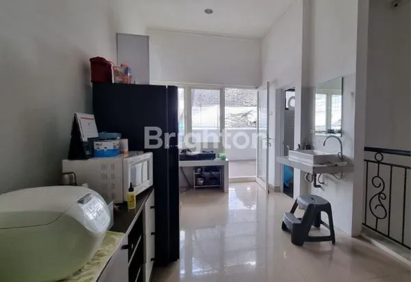 image DIJUAL RUKO POROS JALAN UTAMA TENGAH KOTA MALANG DEKAT DENGAN HOTEL ATRIA (5)
