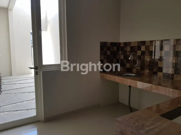 image RUMAH MINIMALIS BARU GRESS PERUM GRIYA BABATAN MUKTI RAYA WIYUNG SURABAYA BARAT (8)