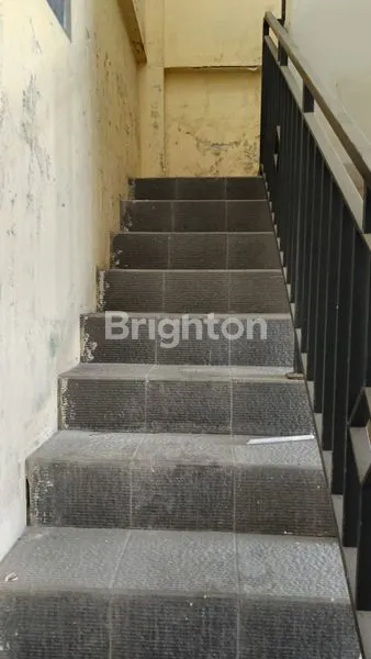 image RUKO GANDENG 3 LANTAI DI DENPASAR (7)