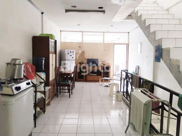 image RUKO 4,5 LANTAI DALAM KOMPLEK RUKO PARKIRAN LUAS DI DURI KEPA DEKAT TANJUNG DUREN (1)