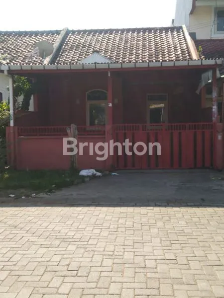 RUMAH 1 LT DI TAMAN KAHYANGAN MAKASSAR