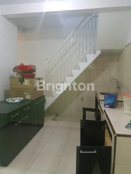 image RUMAH LA DIVA GREENHILL MENGANTI GRESIK (3)