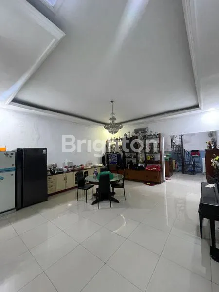 image  MURAH RUMAH LUAS BAGUS 1LANTAI COCOK UNTUK ORANG TUA DI SIMOLANGIT SELANGKAH CIPUTRA WORLD TOLL SATELIT TUNJUNGAN PLAZA PAKUWON MALL SURABAYA (3)