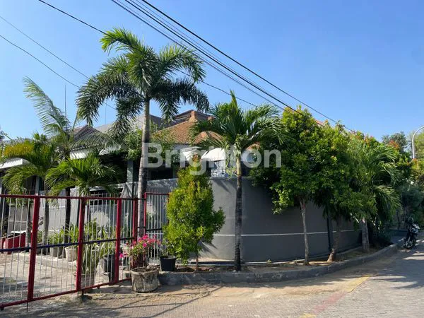 image  MURAH RUMAH LUAS BAGUS 1LANTAI COCOK UNTUK ORANG TUA DI SIMOLANGIT SELANGKAH CIPUTRA WORLD TOLL SATELIT TUNJUNGAN PLAZA PAKUWON MALL SURABAYA (1)