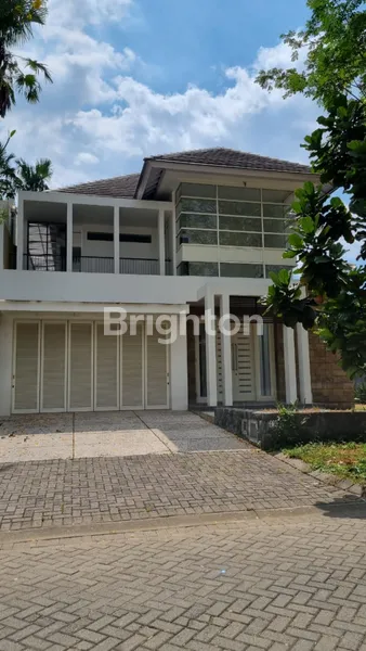 image RUMAH BARU GRESS BELUM PERNAH DITEMPATI DIAMOND HILL CITRALAND (2)