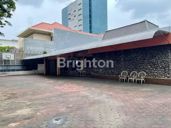 image RUMAH USAHA TENGAH KOTA DI EMBONG KEMIRI DEKAT PANGLIMA SUDIRMAN (2)