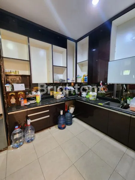 image RUMAH  MEWAH SIAP HUNI DI EIGHT RESIDENCE KELAPA GADING (4)