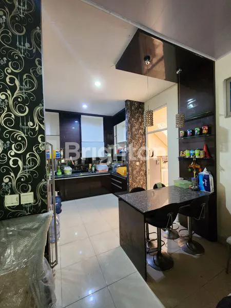 image RUMAH  MEWAH SIAP HUNI DI EIGHT RESIDENCE KELAPA GADING (5)