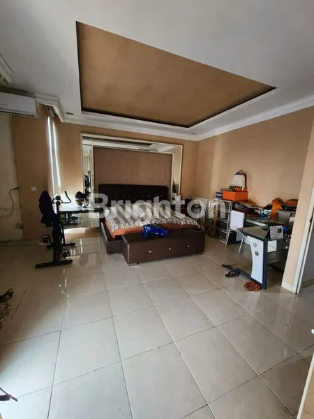 image RUMAH  MEWAH SIAP HUNI DI EIGHT RESIDENCE KELAPA GADING (3)