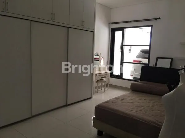 image RUMAH 1.5LT MINIMALIS MURAH SIAP HUNI ! JUAL GAYUNGSARI BARAT (4)