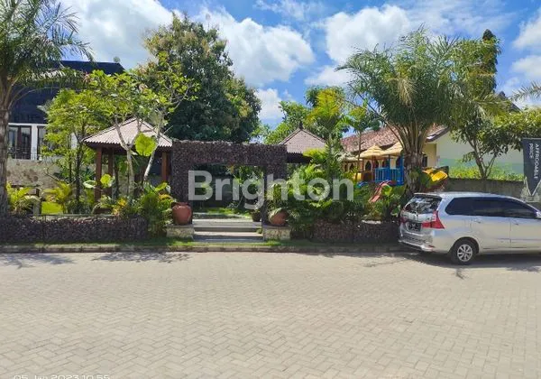 image RUMAH MINIMALIS MODERN GRESIK (2)