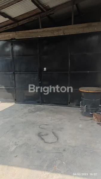 image RUMAH LAMA HITUNG TANAH DI  SEMAMPIR TENGAH, DEKAT MERR, SURABAYA (2)