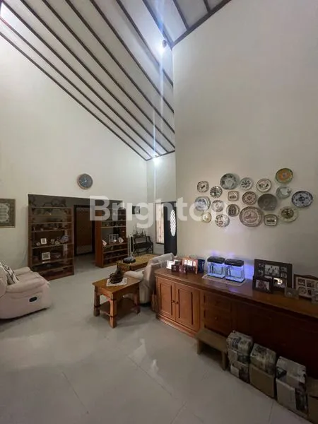 image SIAP PAKAI RUMAH 1LANTAI BUAGUS TERAWAT DI BENDUL MERISI DEKAT JALAN RAYA BESAR STRATEGIS AREA RAMAI DEKAT CITRALAND PAKUWON MALL SURABAYA (6)