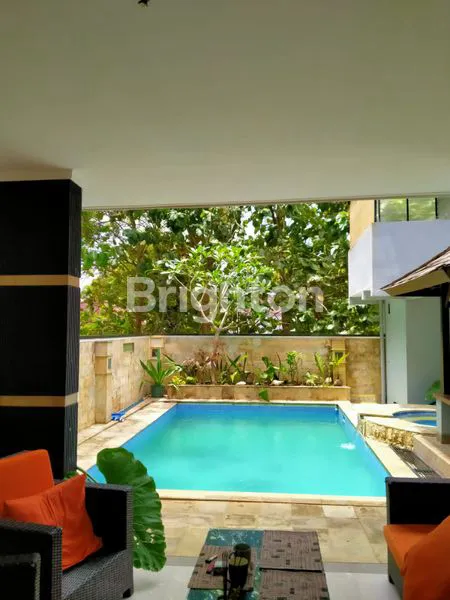 image VILLA JIMBARAN POOL WITH JACUZZI (7)