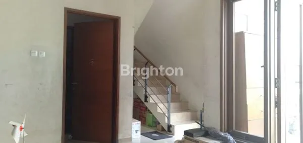 image BUAH BATU REGENCY KODYA BANDUNG, RUMAH 2 LANTAI SIAP NEGO (3)